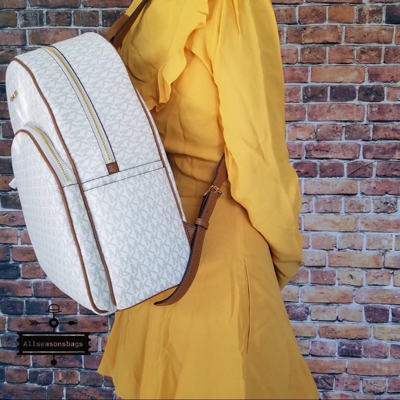 Michael Kors Abbey Large vanilla acorn backpack - Picture 3 of 8